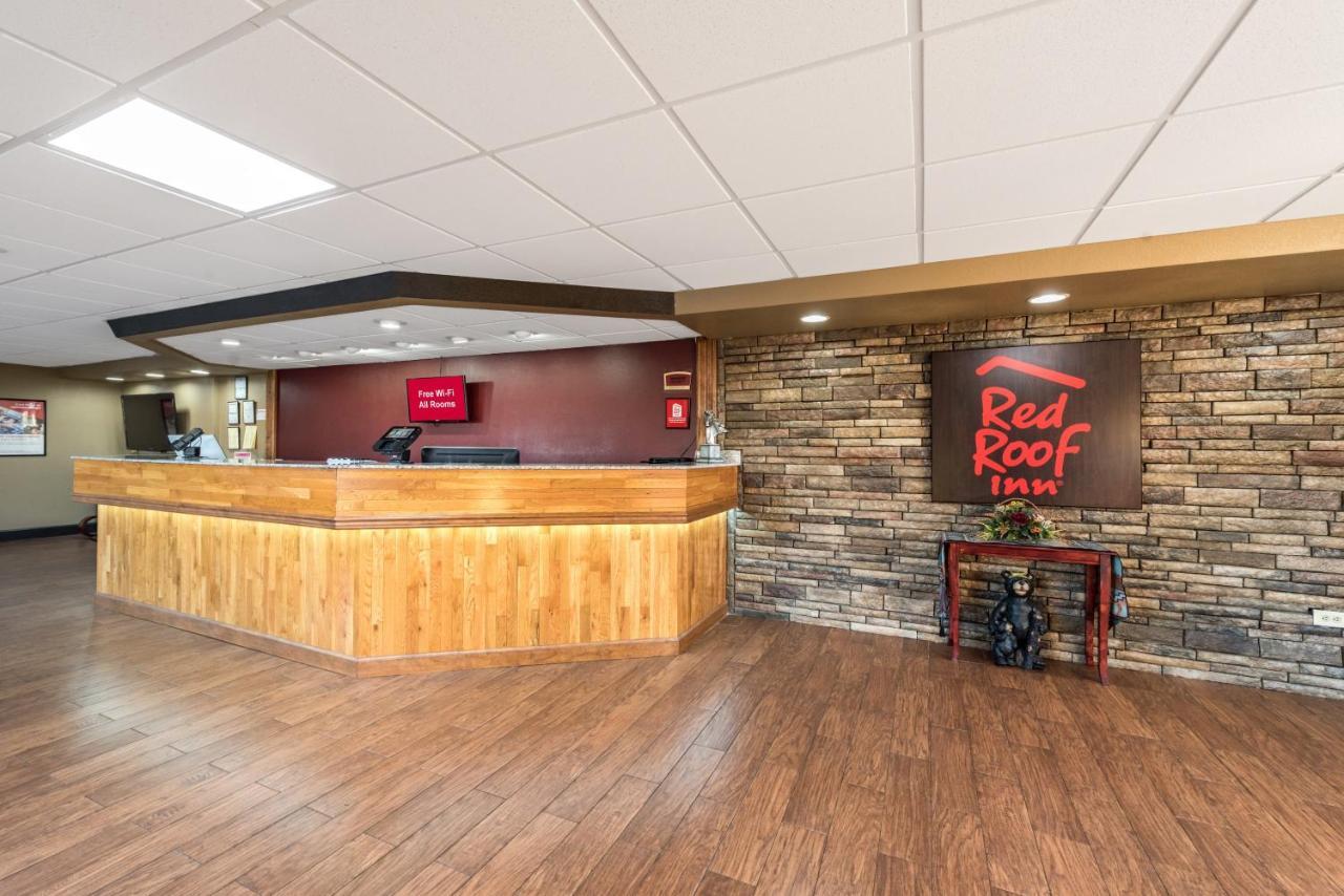 Red Roof Inn&Suites Pigeon Forge Parkway Exterior foto