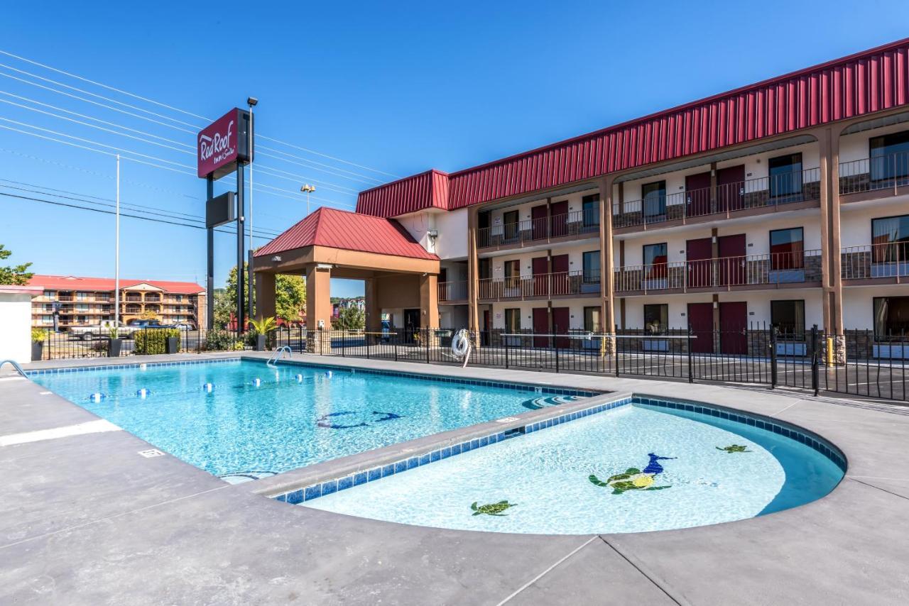 Red Roof Inn&Suites Pigeon Forge Parkway Exterior foto