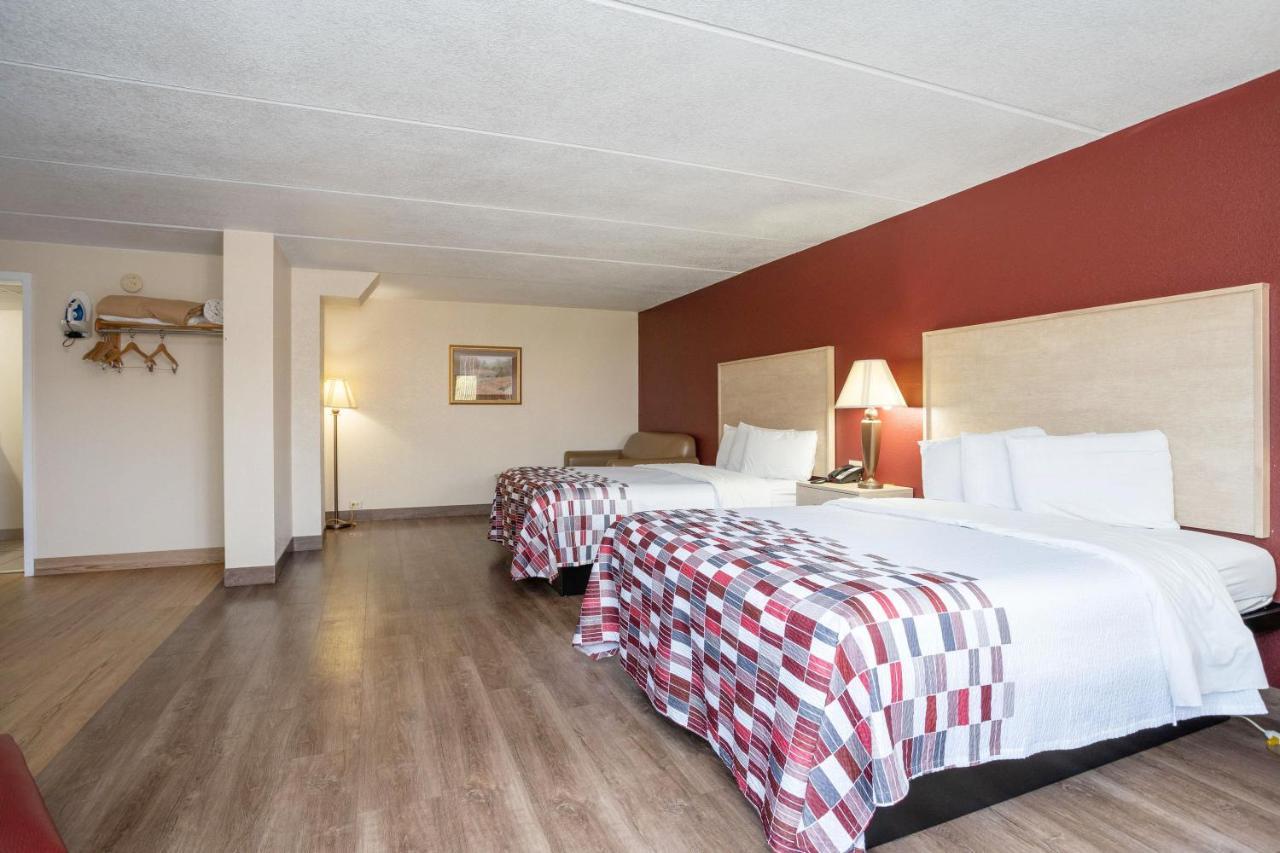 Red Roof Inn&Suites Pigeon Forge Parkway Exterior foto