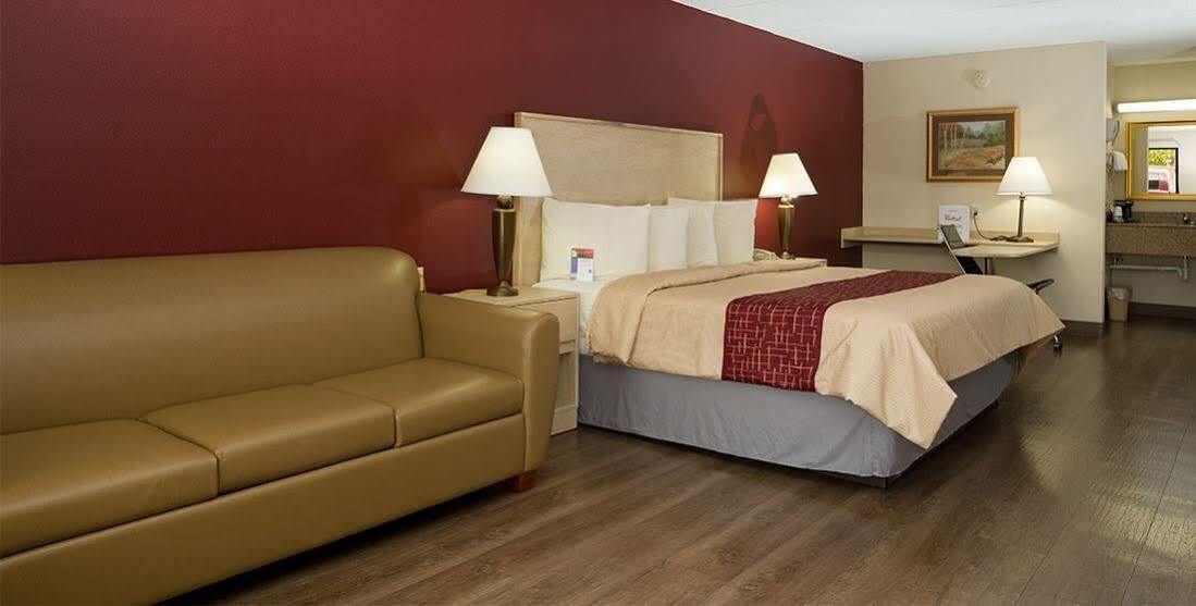 Red Roof Inn&Suites Pigeon Forge Parkway Exterior foto