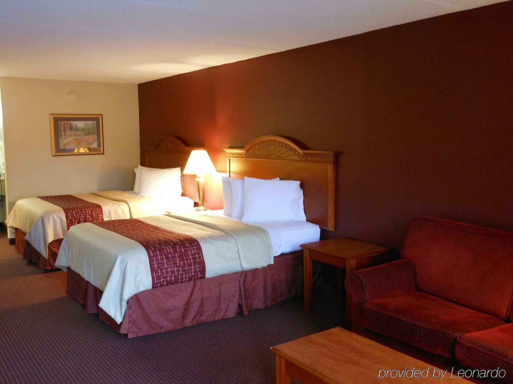 Red Roof Inn&Suites Pigeon Forge Parkway Exterior foto