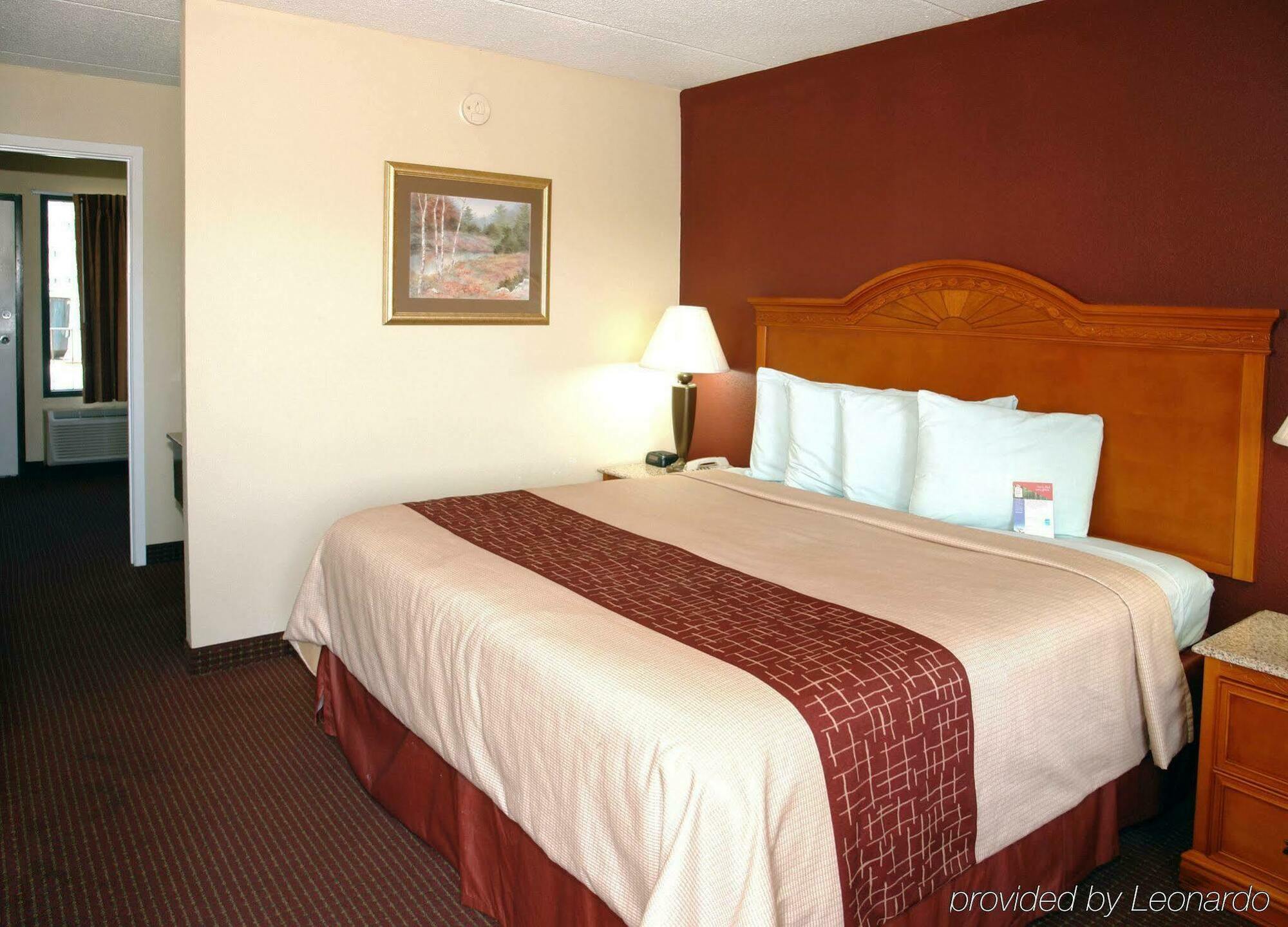 Red Roof Inn&Suites Pigeon Forge Parkway Exterior foto